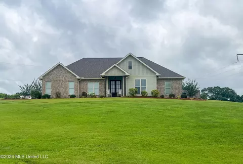 187 Sandra Parker Dr, Lucedale, MS 39452