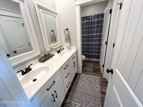 Bath - 187 Sandra Parker Dr, Lucedale, MS 39452 photo 13 of 15