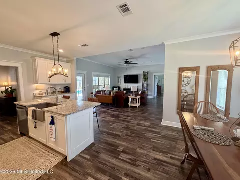 Kitchen - 187 Sandra Parker Dr, Lucedale, MS 39452 photo 9 of 13
