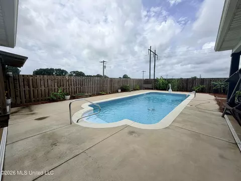 Exterior - 187 Sandra Parker Dr, Lucedale, MS 39452 photo 9 of 35