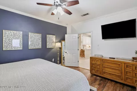 Bedroom - 406 Pecan Cir, Brandon, MS 39042 photo 2 of 4