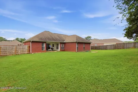 Exterior - 406 Pecan Cir, Brandon, MS 39042 photo 3 of 3