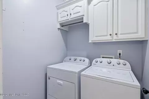 Other - 406 Pecan Cir, Brandon, MS 39042 photo 8 of 10