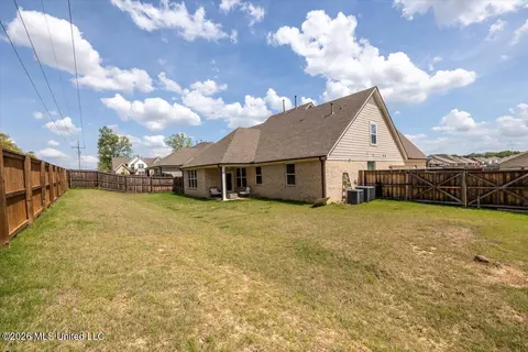 Exterior - 415 Vicksburg Cv, Hernando, MS 38632 photo 4 of 4