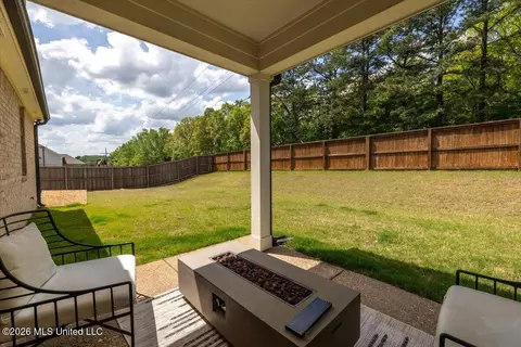 Exterior - 415 Vicksburg Cv, Hernando, MS 38632 photo 2 of 4