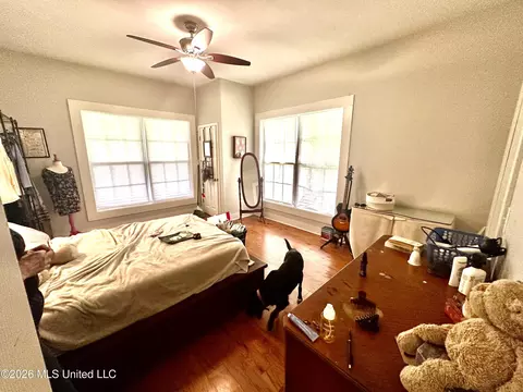 Bedroom - 423 Natchez Ave, Brookhaven, MS 39601 photo 2 of 2