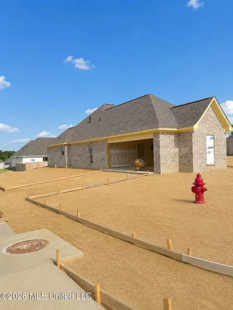 Exterior - 700 Kathleen Dr, Canton, MS 39046 photo 2 of 2