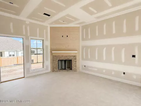 Living - 700 Kathleen Dr, Canton, MS 39046 photo 1 of 1