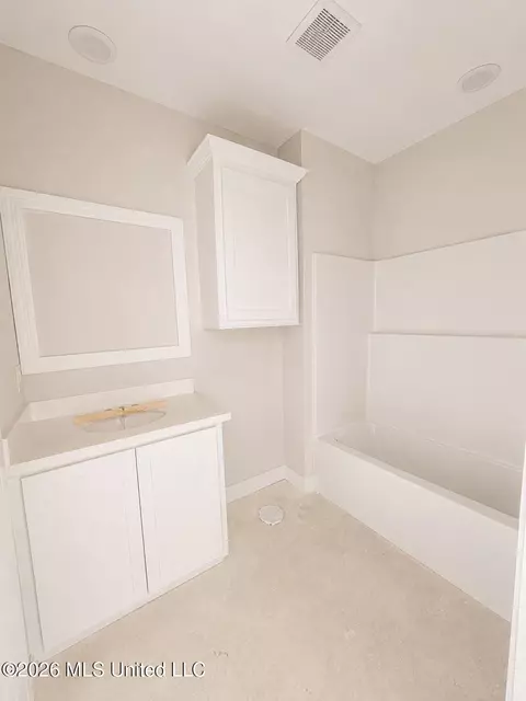 Bath - 708 Kathleen Dr, Canton, MS 39046 photo 4 of 4
