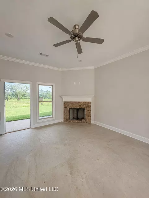 Living - 708 Kathleen Dr, Canton, MS 39046 photo 1 of 2