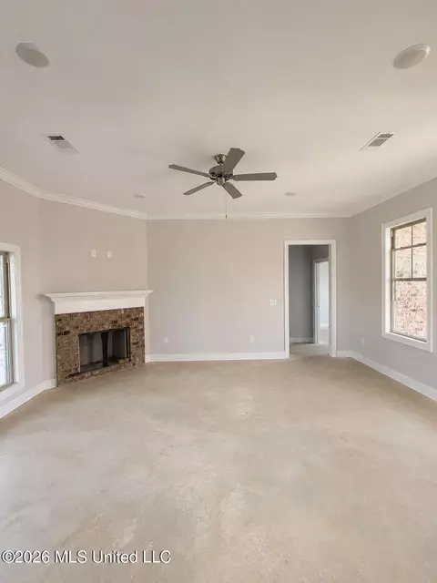Living - 708 Kathleen Dr, Canton, MS 39046 photo 2 of 2