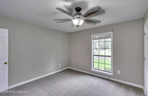 Bedroom - 826 Riverchase Dr, Brandon, MS 39047 photo 2 of 8