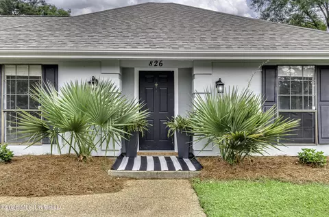 826 Riverchase Dr, Brandon, MS 39047