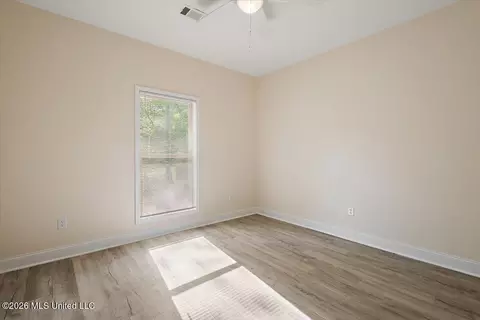 Bedroom - 545 Greenmont Dr, Jackson, MS 39212 photo 2 of 2