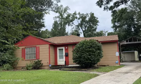 10 S Circle Dr, Natchez, MS 39120