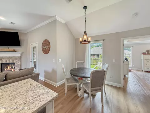 Dining - 708 Silver Bnd, Pearl, MS 39208 photo 1 of 1