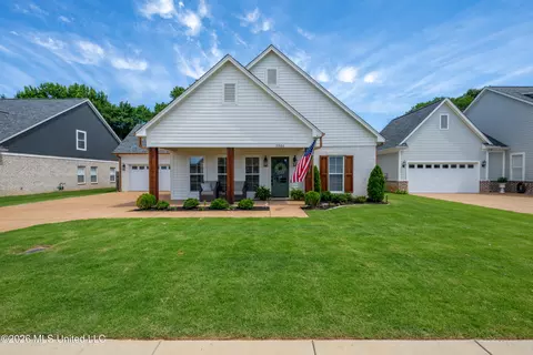2866 High Pointe Ave, Southaven, MS 38672
