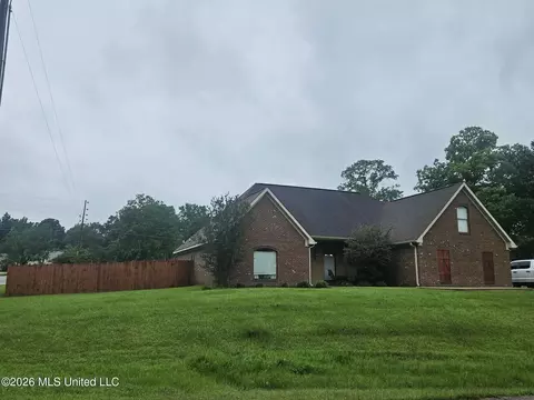 Exterior - 101 Grandview, Florence, MS 39073 photo 3 of 7
