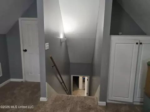 Entry Way - 101 Grandview, Florence, MS 39073 photo 3 of 5