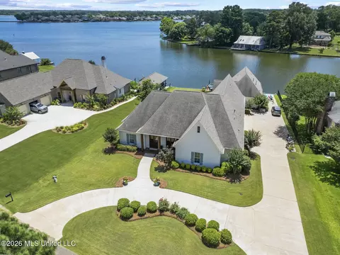 107 Waterford Ln, Madison, MS 39110