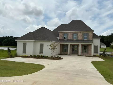 107 Katherine Ln, Madison, MS 39110