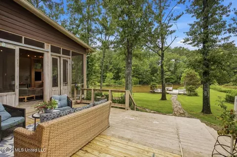 Exterior - 1109 Foxpoint, Brandon, MS 39047 photo 10 of 21