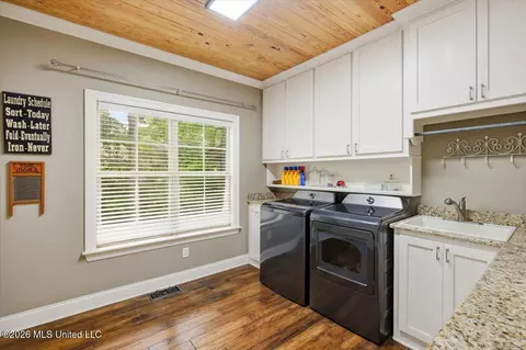 Other - 1109 Foxpoint, Brandon, MS 39047 photo 6 of 18
