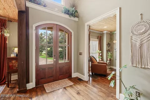 Entry Way - 1109 Foxpoint, Brandon, MS 39047 photo 1 of 9