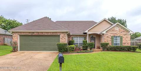 117 Southwood Dr, Canton, MS 39046
