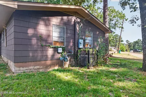 Exterior - 2650 Maria Ter, Jackson, MS 39204 photo 6 of 8