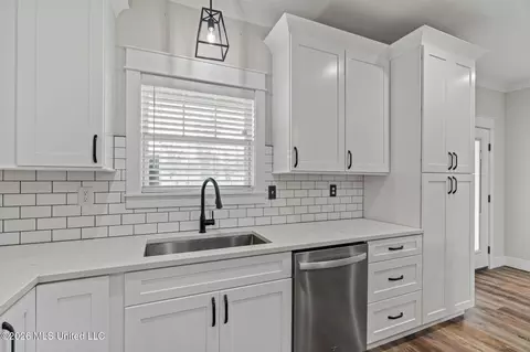 Kitchen - 113 Water Oak Dr, Lucedale, MS 39452 photo 3 of 3