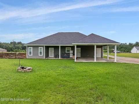 Exterior - 113 Water Oak Dr, Lucedale, MS 39452 photo 4 of 5