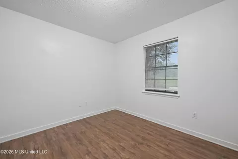Bedroom - 5365 Wynndyke Cir, Jackson, MS 39209 photo 9 of 9