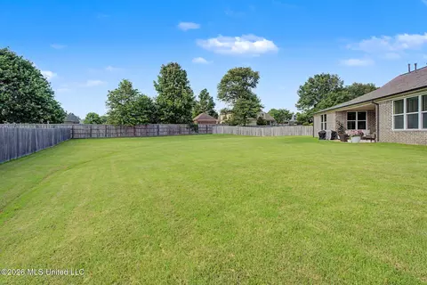 Exterior - 13910 Highlands Crest Loop, Olive Branch, MS 38654 photo 2 of 11