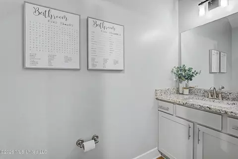 Bath - 13910 Highlands Crest Loop, Olive Branch, MS 38654 photo 6 of 7