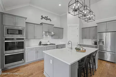 Kitchen - 13910 Highlands Crest Loop, Olive Branch, MS 38654 photo 5 of 5