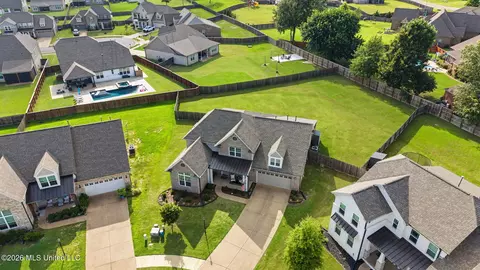 View/Area - 13910 Highlands Crest Loop, Olive Branch, MS 38654 photo 2 of 9