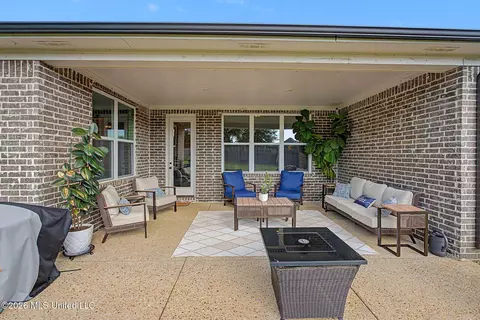 Exterior - 13910 Highlands Crest Loop, Olive Branch, MS 38654 photo 8 of 11