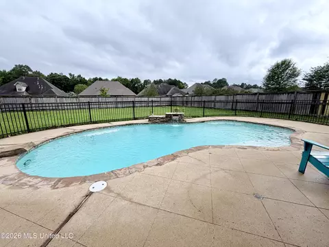 Exterior - 424 Julee Cir, Brandon, MS 39042 photo 7 of 11