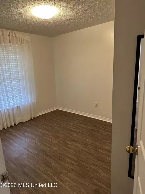 Bedroom - 517 E Olympic Dr, Flowood, MS 39232 photo 2 of 4