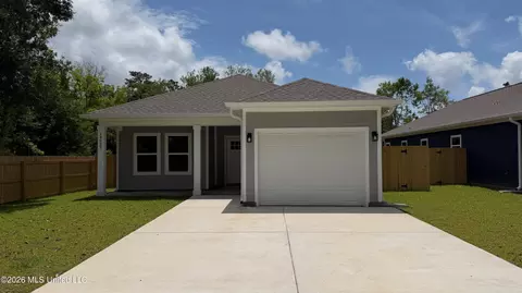 14929 Dantzler Rd, Vancleave, MS 39565
