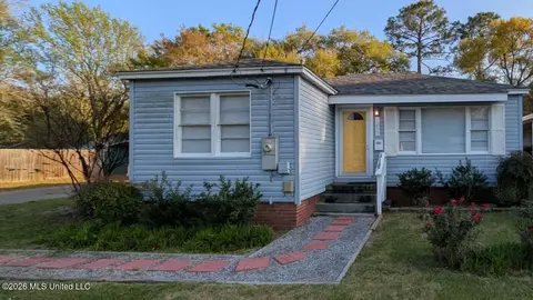 1253 24th St, Gulfport, MS 39501
