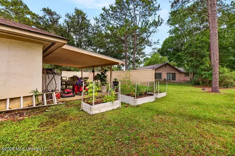 Exterior - 3 Cypress Knee Dr, Diamondhead, MS 39525 photo 7 of 10