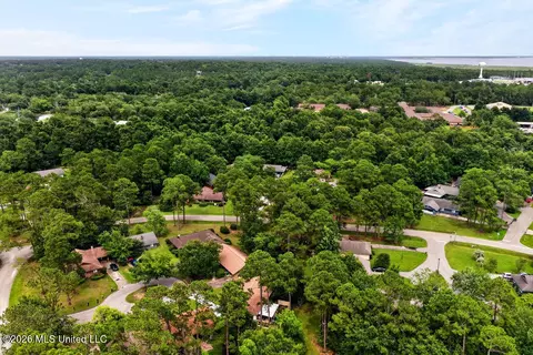 View/Area - 3 Cypress Knee Dr, Diamondhead, MS 39525 photo 3 of 6