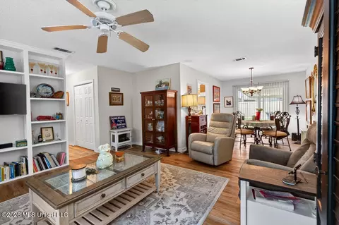 Living - 3 Cypress Knee Dr, Diamondhead, MS 39525 photo 2 of 2
