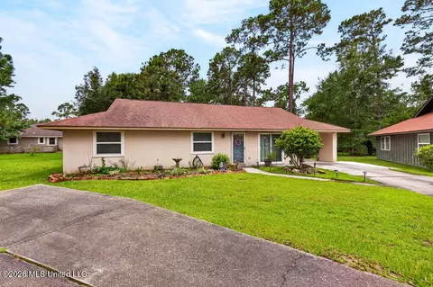 Exterior - 3 Cypress Knee Dr, Diamondhead, MS 39525 photo 3 of 10