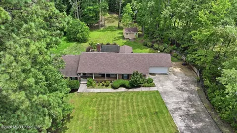 Other - 5 Rochelle Dr, Brandon, MS 39047 photo 2 of 15