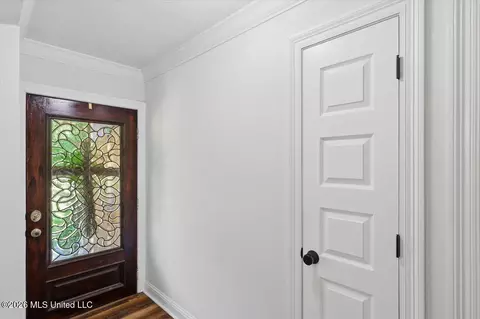 Entry Way - 5 Rochelle Dr, Brandon, MS 39047 photo 1 of 1