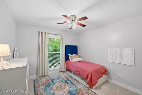 Bedroom - 5 Rochelle Dr, Brandon, MS 39047 photo 3 of 4