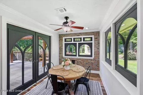 Dining - 5 Rochelle Dr, Brandon, MS 39047 photo 4 of 4